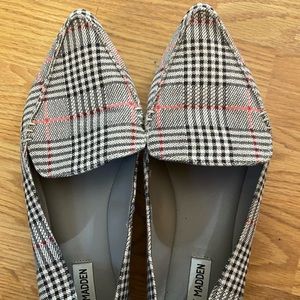 Steve Madden feather loafers